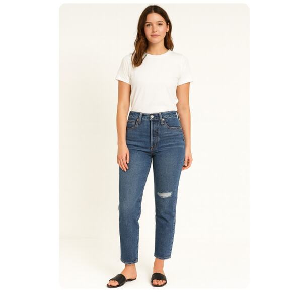 Levi's SZ 29/28 Wedgie Straight Jeans Distressed Knee 110783 34964-0151 - Picture 1 of 6